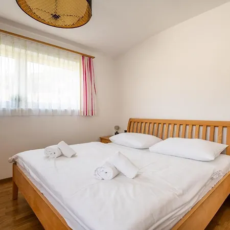 Elinas Mountain Views شقة فندقية