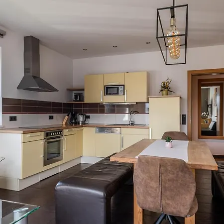 Elinas Mountain Views Apartmanhotel Kaprun