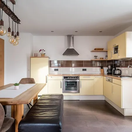 Elinas Mountain Views شقة فندقية كابرون