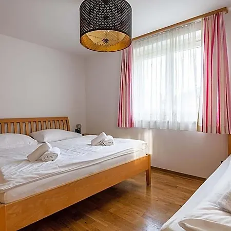 Elinas Mountain Views Lejlighedshotel 3*