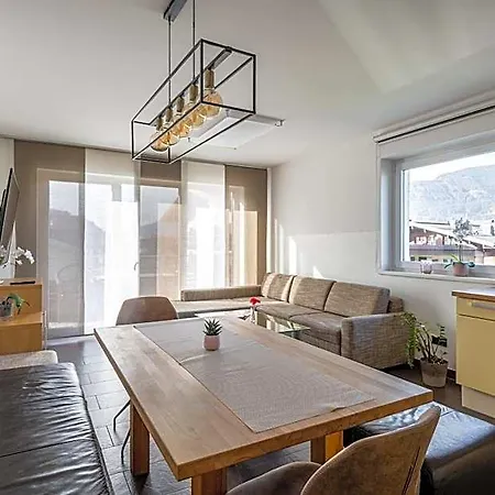 Elinas Mountain Views Lejlighedshotel 3*